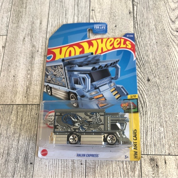 Mattel Hot Wheels Raijjn Express HW ART CARS - Picture 3 of 6